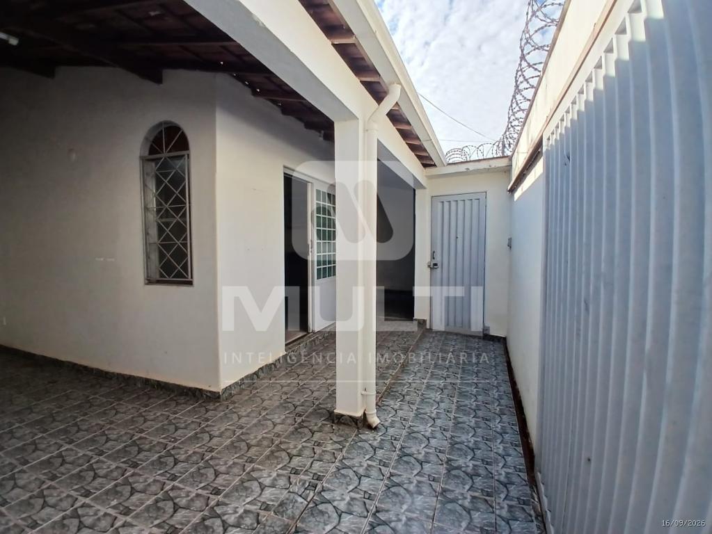 Casa, 3 quartos, 194 m² - Foto 2