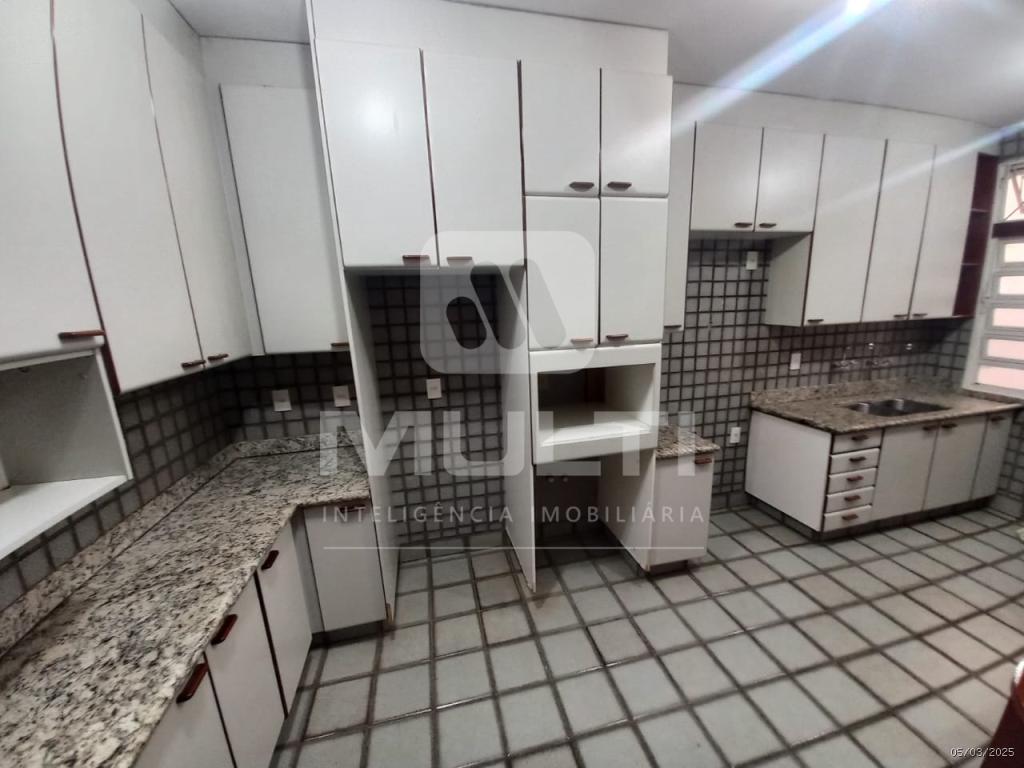 Casa, 3 quartos, 300 m² - Foto 18