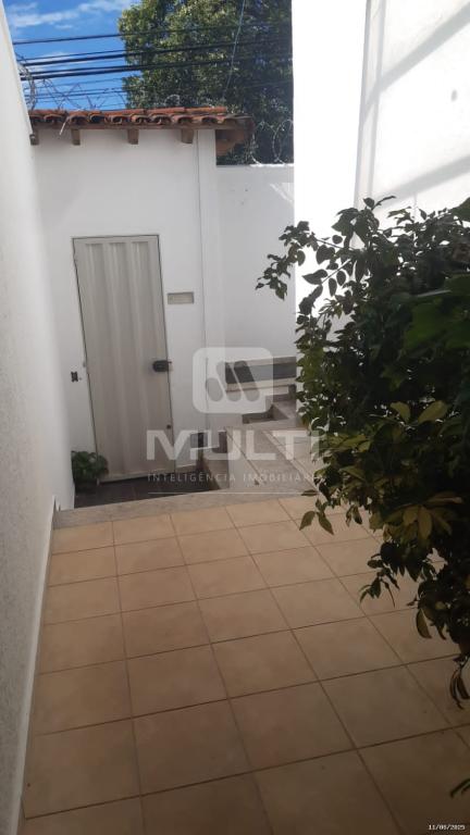 Casa à venda com 3 quartos, 120m² - Foto 4