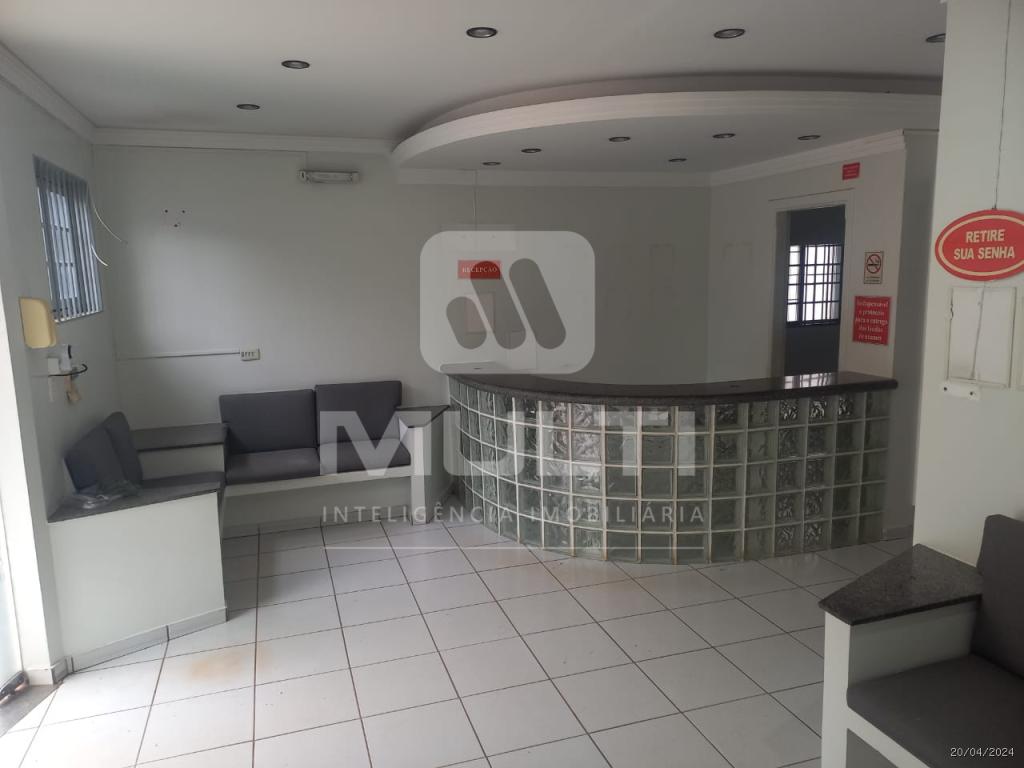 Casa à venda com 1 quarto, 285m² - Foto 3