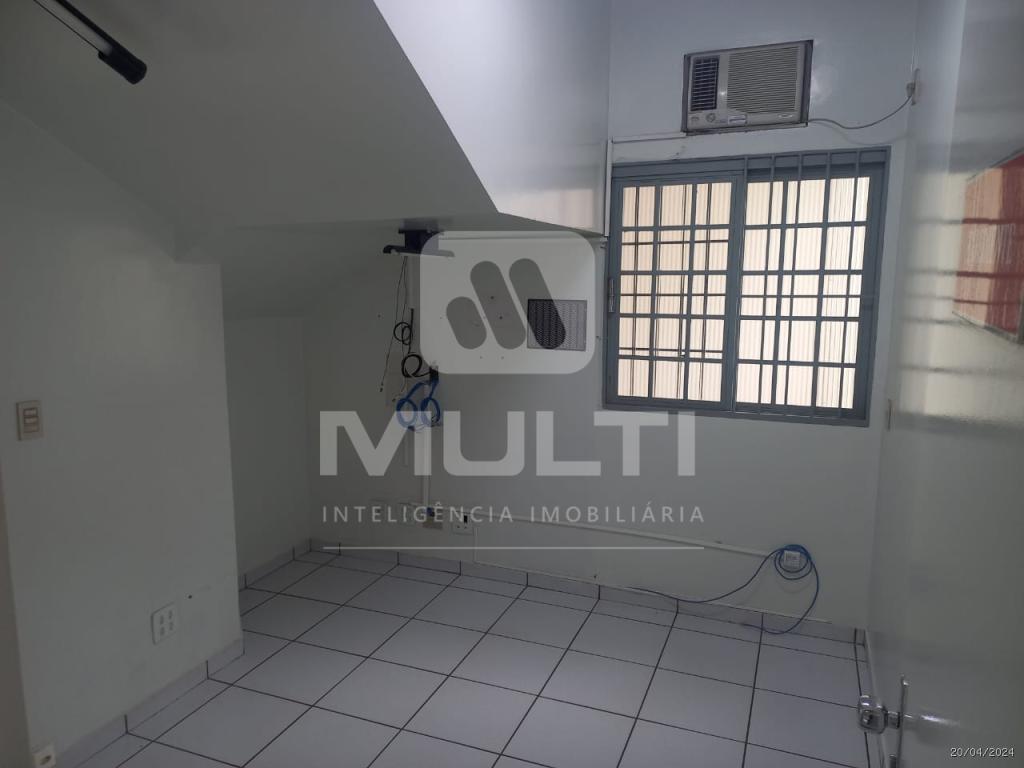 Casa à venda com 1 quarto, 285m² - Foto 7