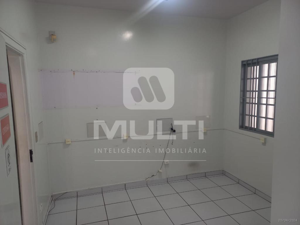 Casa à venda com 1 quarto, 285m² - Foto 18