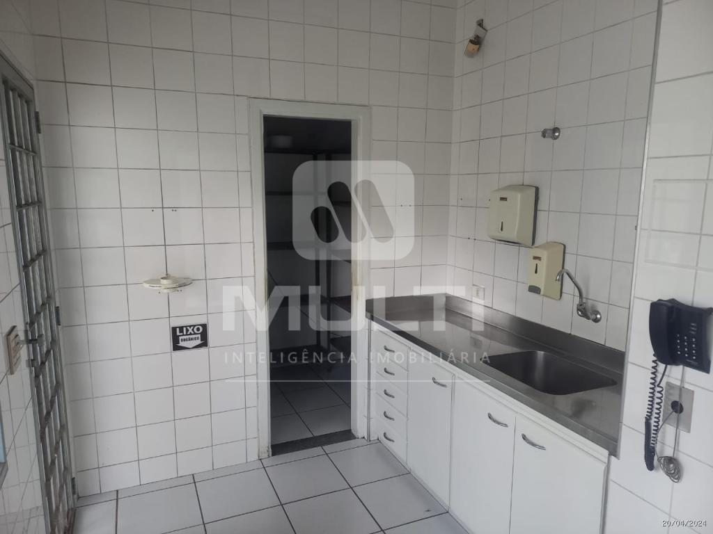 Casa à venda com 1 quarto, 285m² - Foto 21