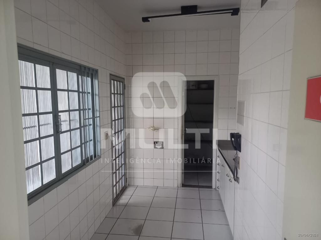 Casa à venda com 1 quarto, 285m² - Foto 23