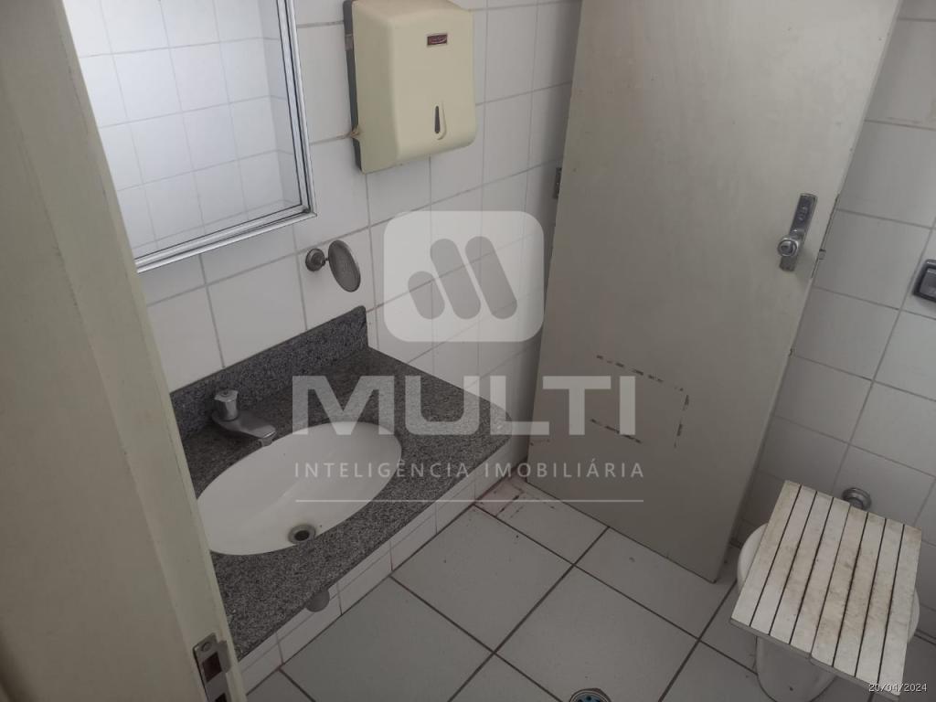 Casa à venda com 1 quarto, 285m² - Foto 28
