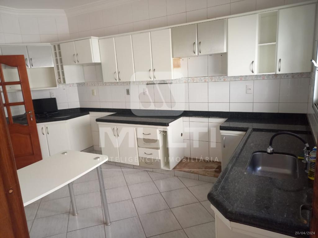 Casa, 4 quartos, 239 m² - Foto 22