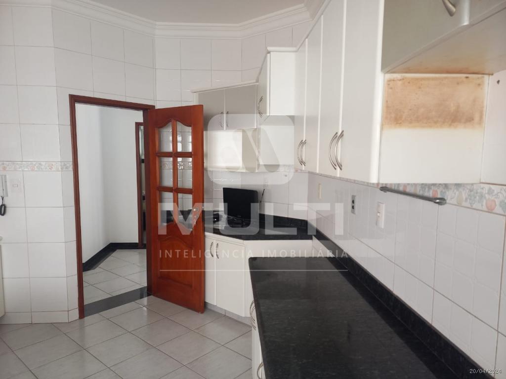 Casa, 4 quartos, 239 m² - Foto 26