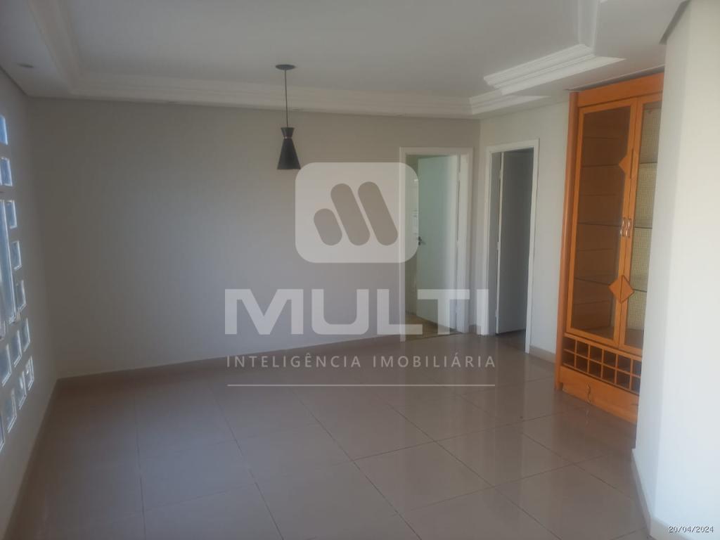 Casa, 4 quartos, 240 m² - Foto 18
