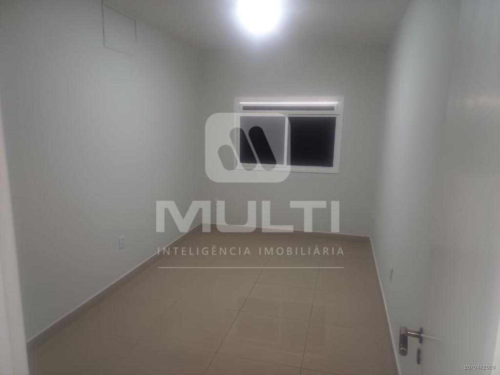 Casa, 4 quartos, 240 m² - Foto 22