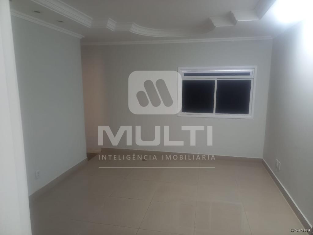 Casa, 4 quartos, 240 m² - Foto 24
