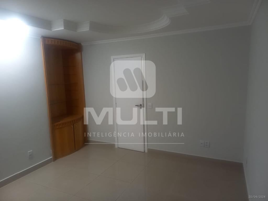 Casa, 4 quartos, 240 m² - Foto 25