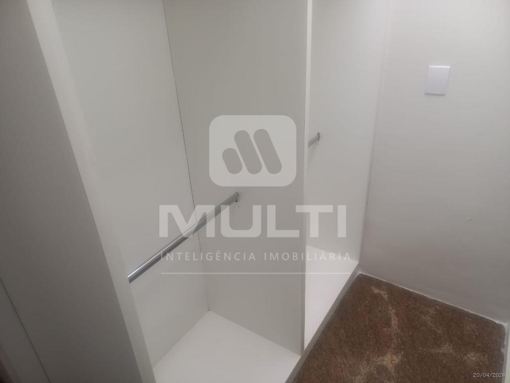 Casa, 4 quartos, 240 m² - Foto 29