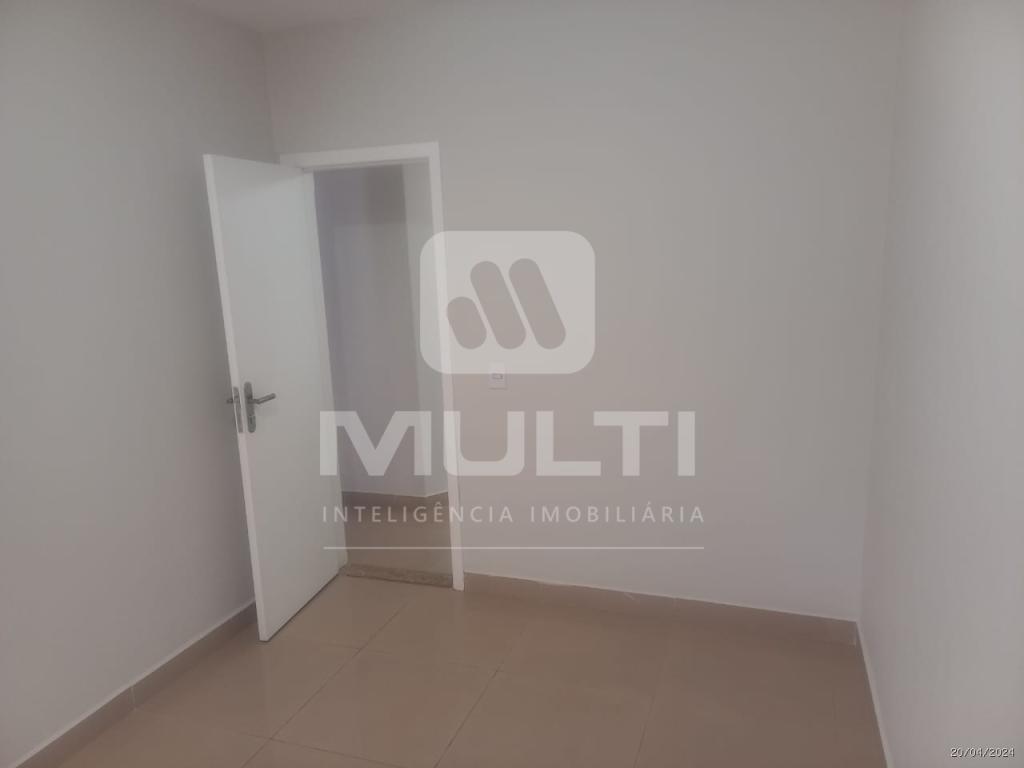 Casa, 4 quartos, 240 m² - Foto 35