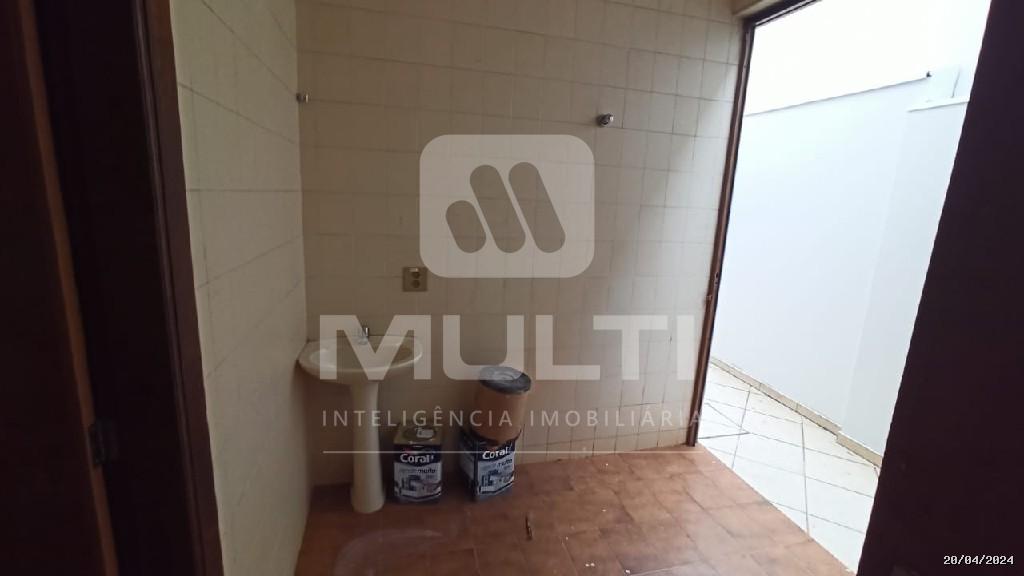 Casa à venda com 5 quartos, 298m² - Foto 10