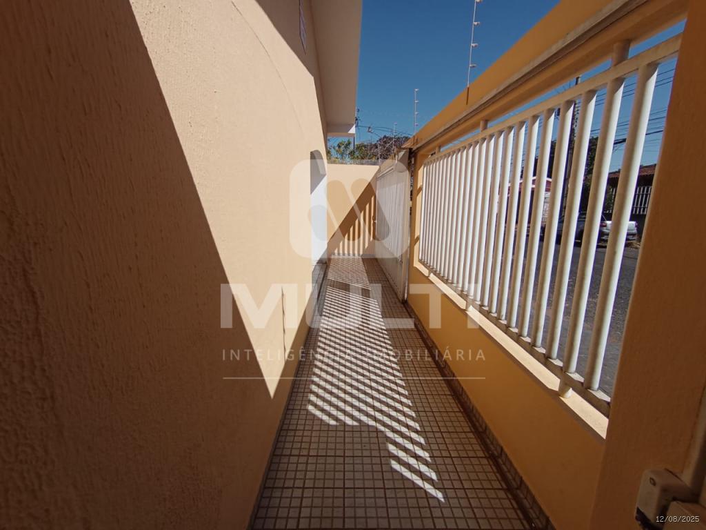 Casa, 4 quartos, 200 m² - Foto 1