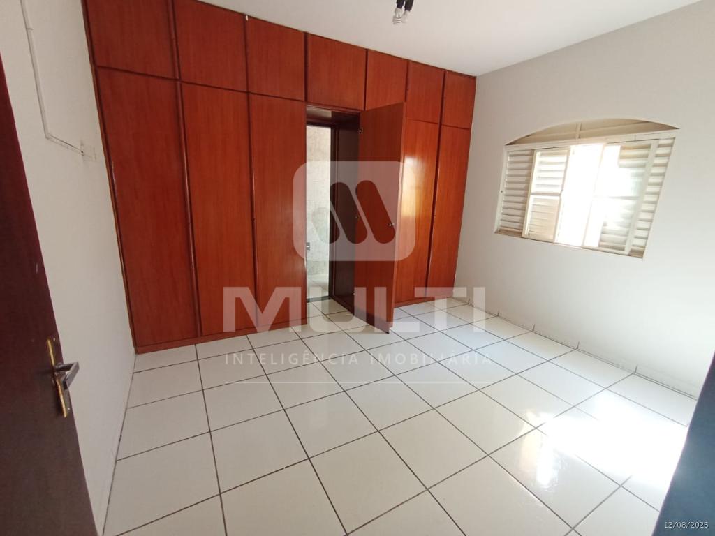 Casa, 4 quartos, 200 m² - Foto 11