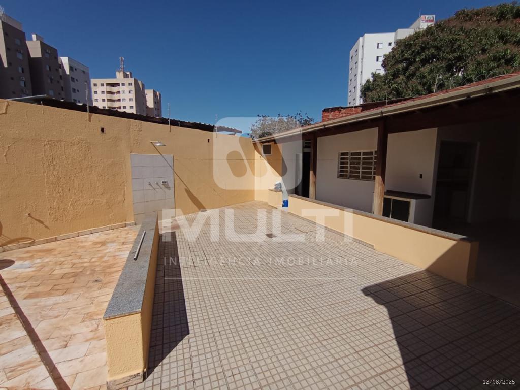 Casa, 4 quartos, 200 m² - Foto 26