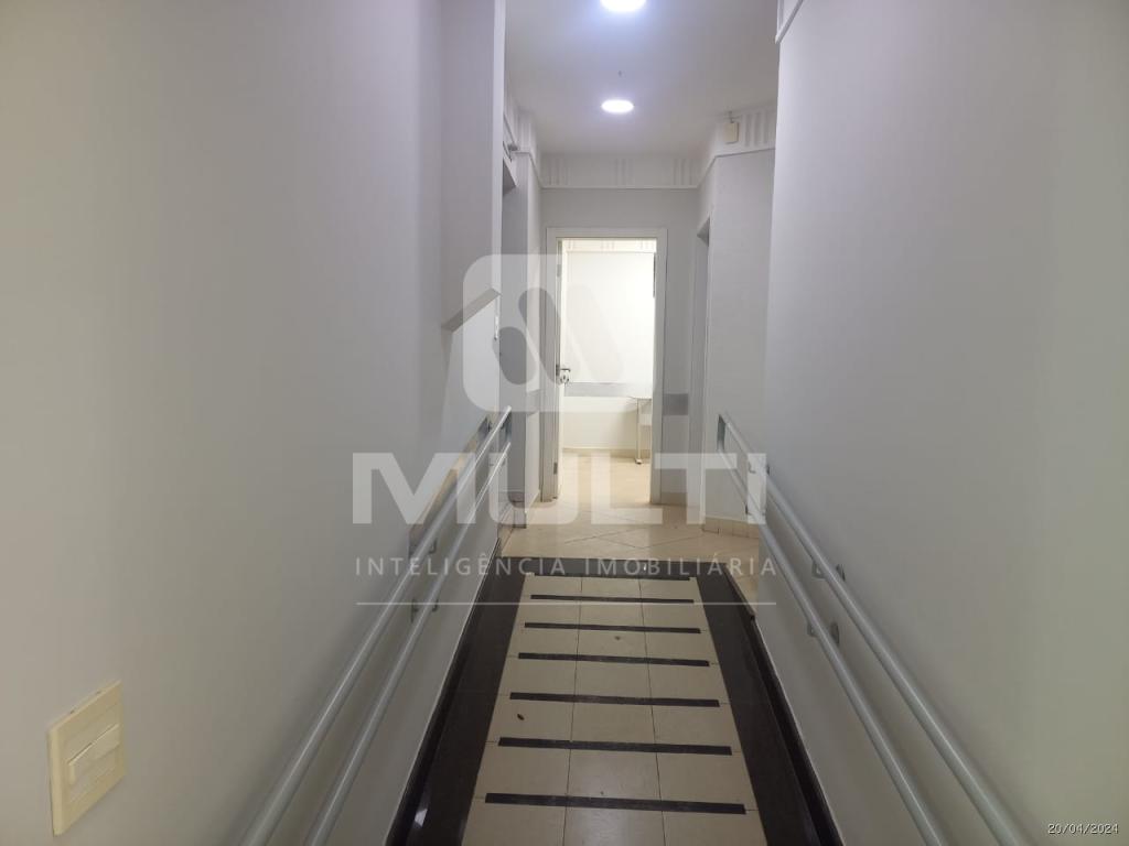 Casa à venda com 1 quarto, 136m² - Foto 11
