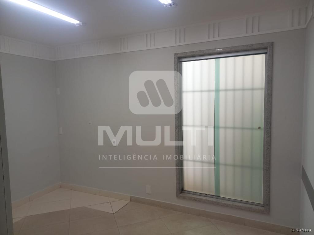 Casa à venda com 1 quarto, 136m² - Foto 12