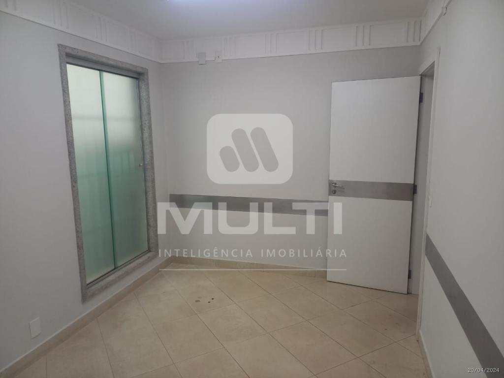 Casa à venda com 1 quarto, 136m² - Foto 14