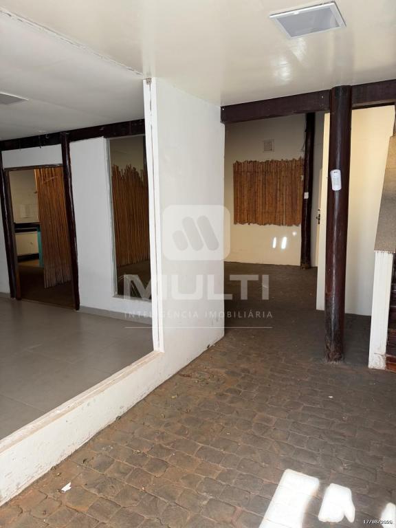 Casa, 5 quartos, 381 m² - Foto 3