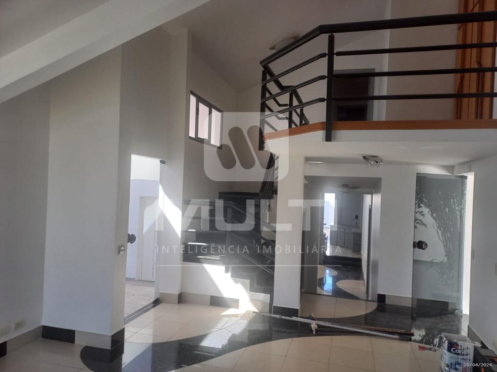 Casa à venda com 4 quartos, 256m² - Foto 2