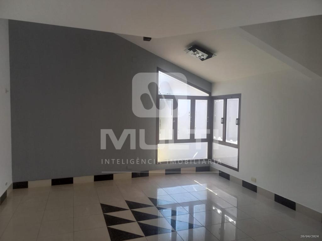 Casa à venda com 4 quartos, 256m² - Foto 5