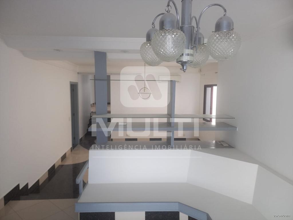 Casa à venda com 4 quartos, 256m² - Foto 6