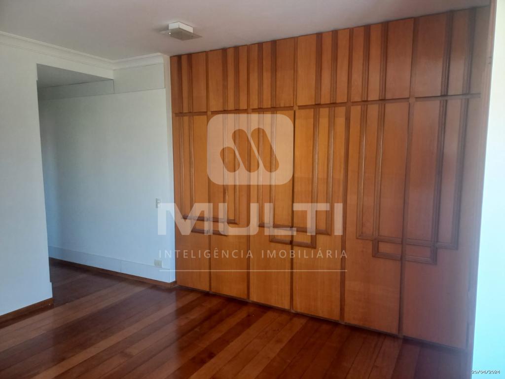 Casa à venda com 4 quartos, 256m² - Foto 26