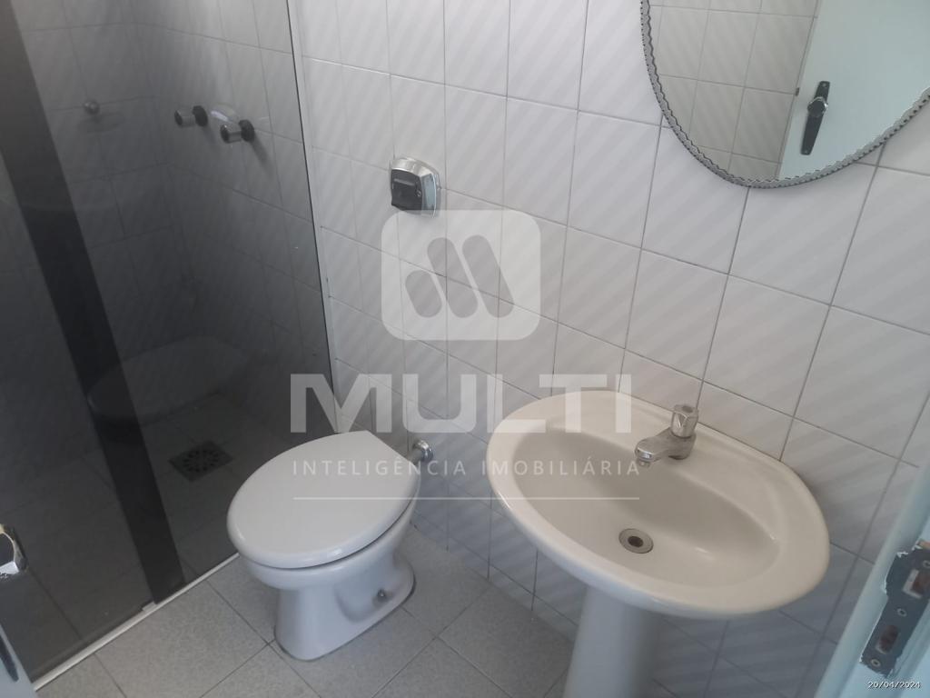 Casa à venda com 4 quartos, 256m² - Foto 36