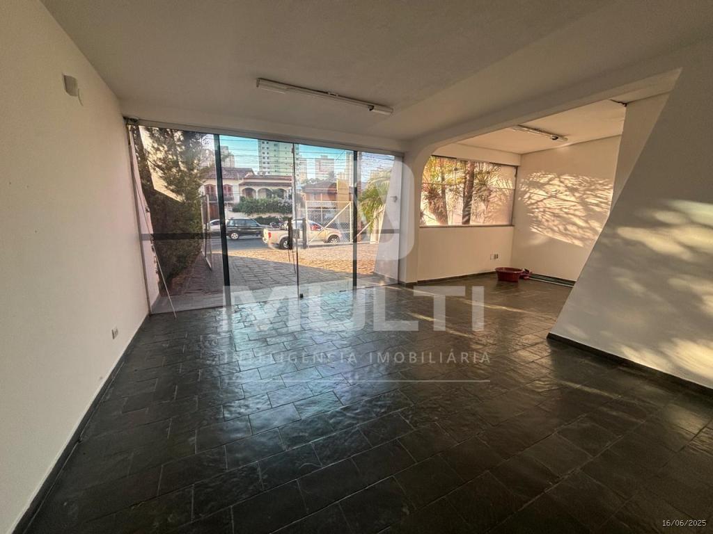 Casa à venda com 3 quartos, 228m² - Foto 4