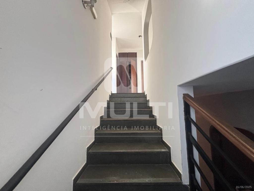 Casa à venda com 3 quartos, 228m² - Foto 12