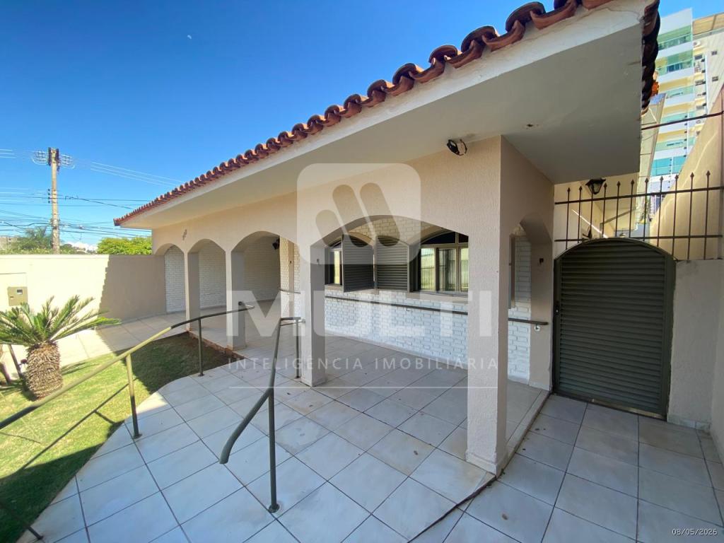 Casa, 5 quartos, 289 m² - Foto 1