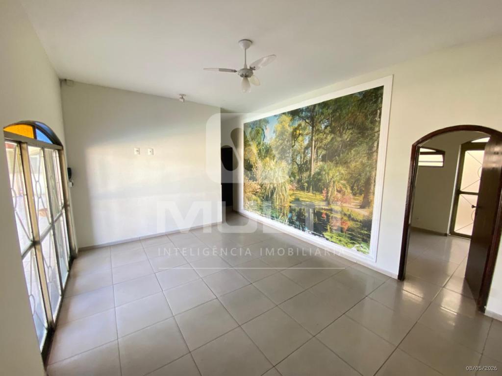 Casa, 5 quartos, 289 m² - Foto 3