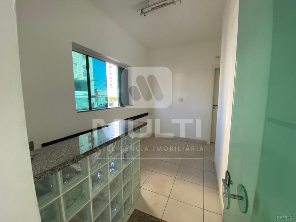 Casa, 1 quarto, 137 m² - Foto 1