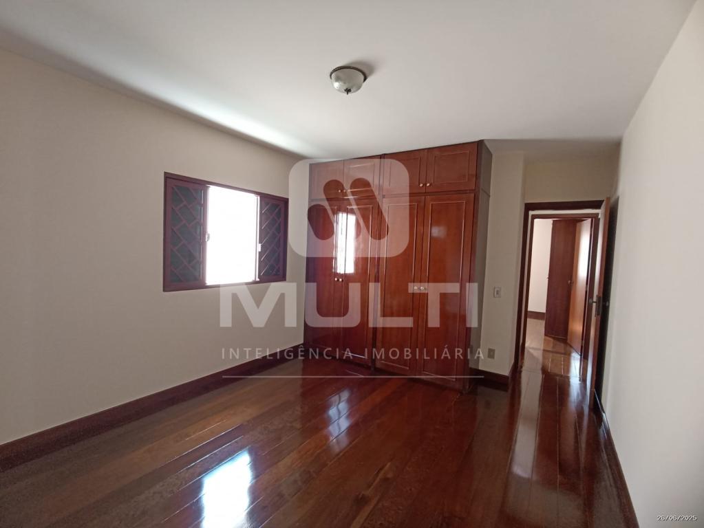 Casa, 4 quartos, 392 m² - Foto 24