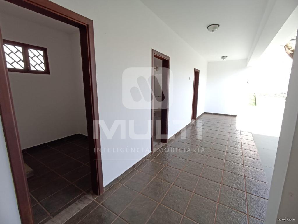 Casa, 4 quartos, 392 m² - Foto 32