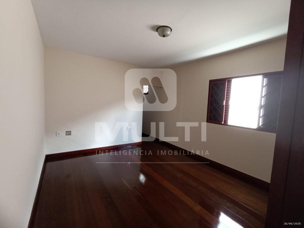 Casa, 4 quartos, 392 m² - Foto 34