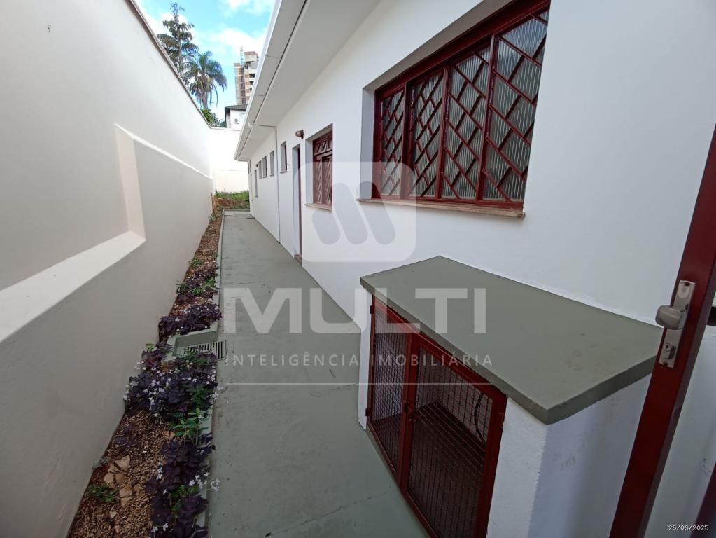 Casa, 4 quartos, 392 m² - Foto 54