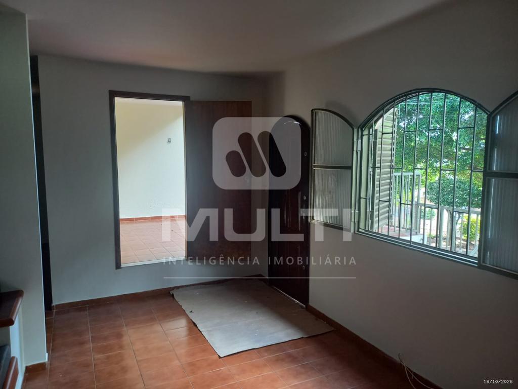 Casa, 3 quartos, 262 m² - Foto 3