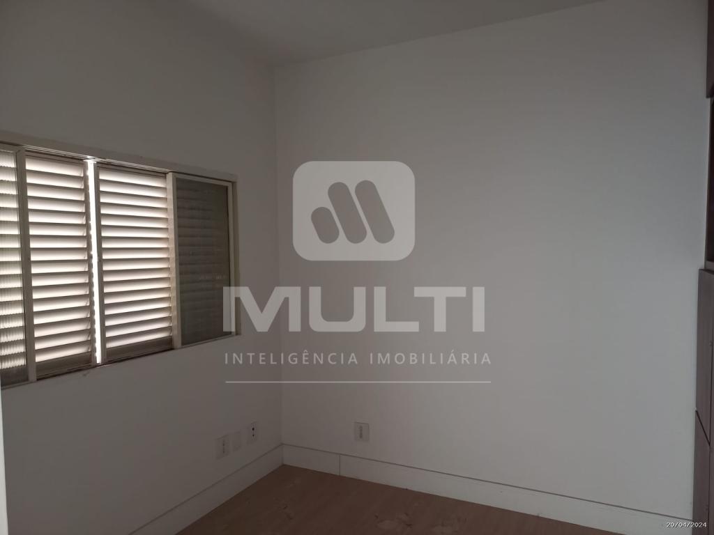 Casa à venda com 5 quartos, 300m² - Foto 8
