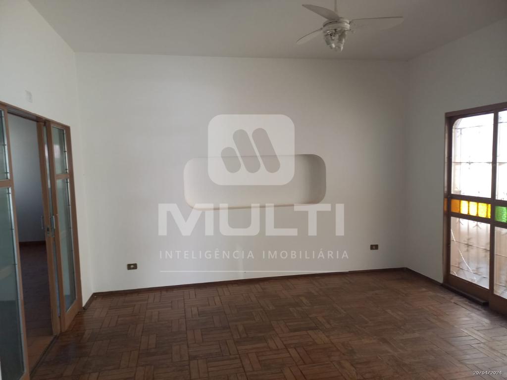 Casa à venda com 5 quartos, 300m² - Foto 9