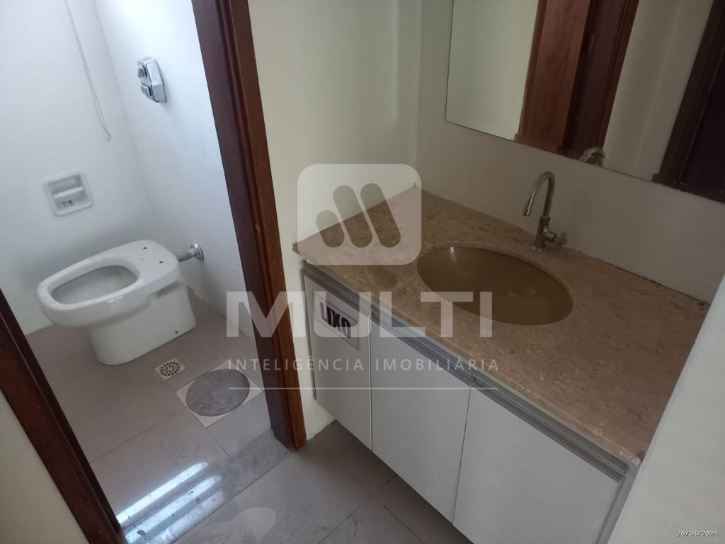 Casa à venda com 5 quartos, 300m² - Foto 10