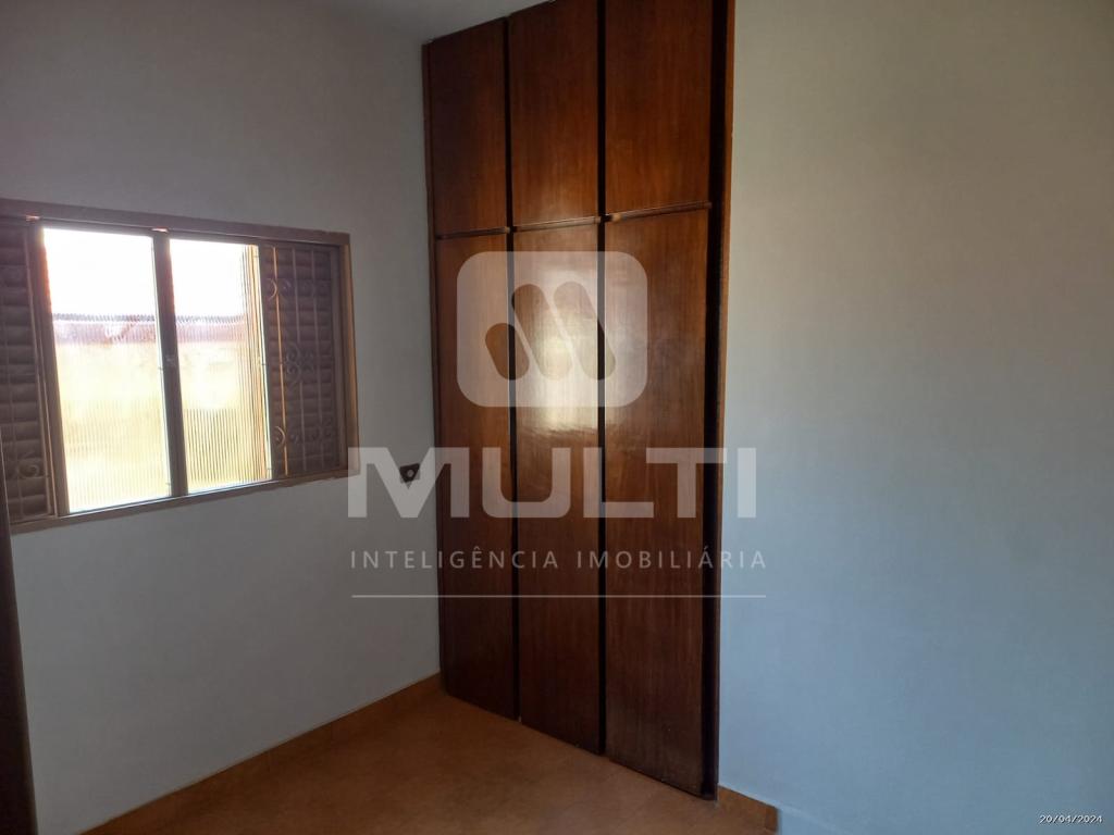 Casa à venda com 5 quartos, 300m² - Foto 15
