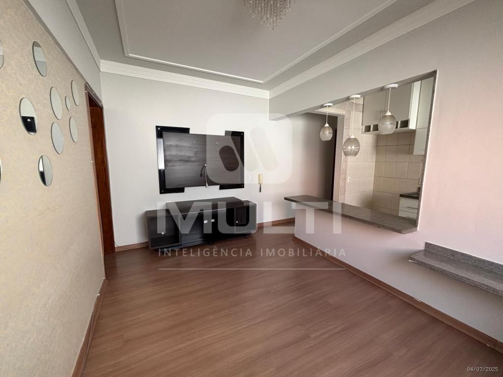 Apartamento à venda com 2 quartos, 49m² - Foto 2