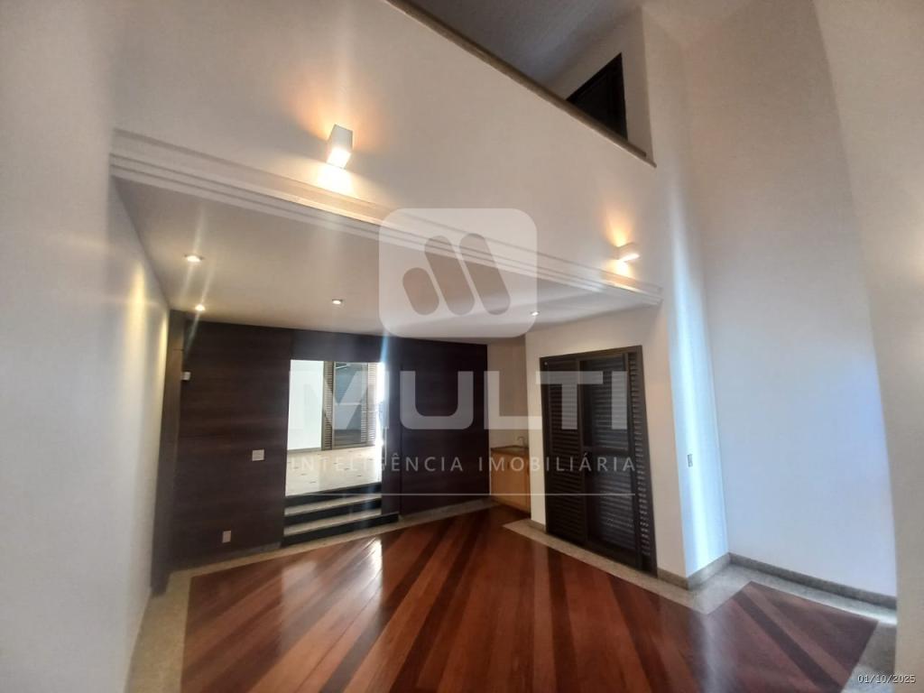 Casa, 3 quartos, 378 m² - Foto 4