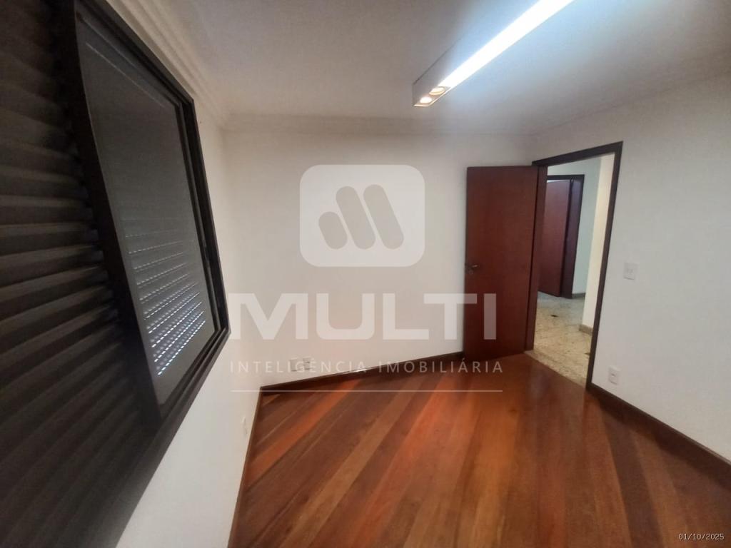 Casa, 3 quartos, 378 m² - Foto 13