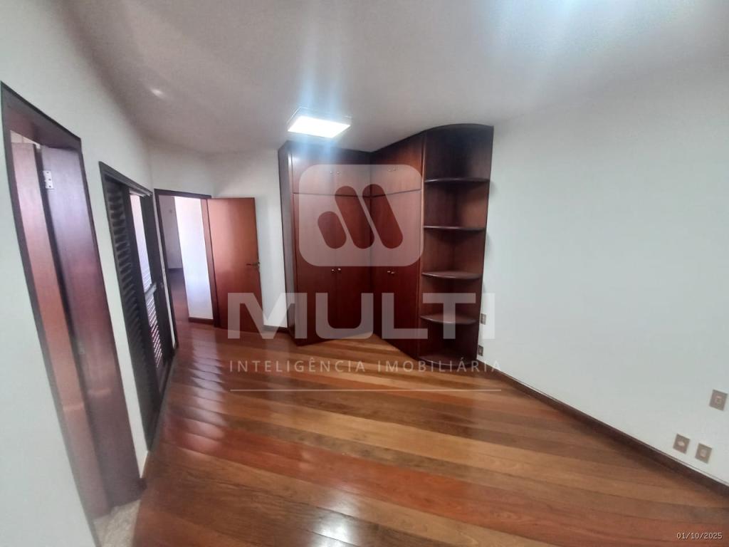 Casa, 3 quartos, 378 m² - Foto 16