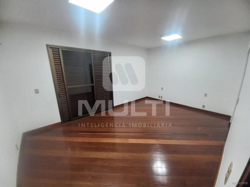 Casa, 3 quartos, 378 m² - Foto 22