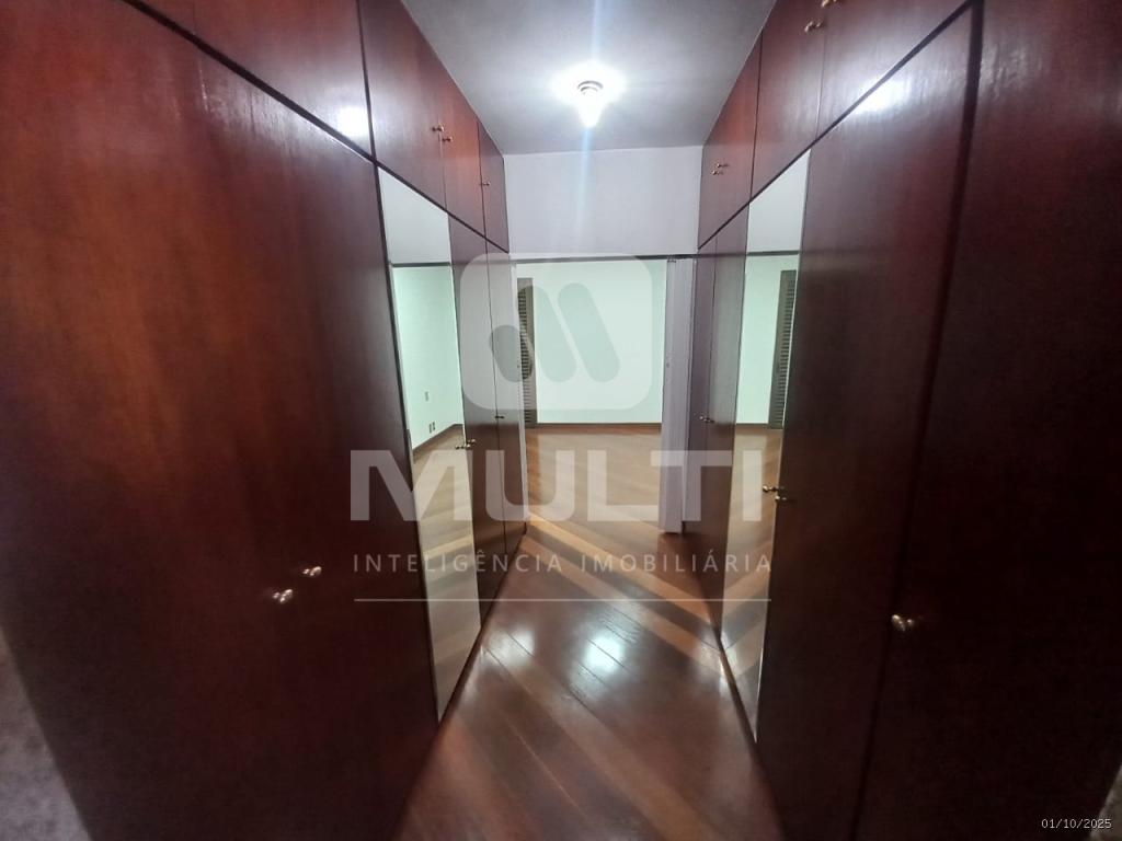 Casa, 3 quartos, 378 m² - Foto 23